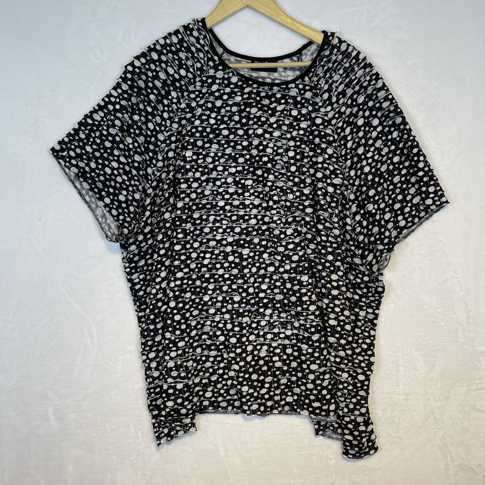 Maggie Barnes‎ Woman's Blouse Plus Size 5X Black White Polka Dots Feminine Flowy